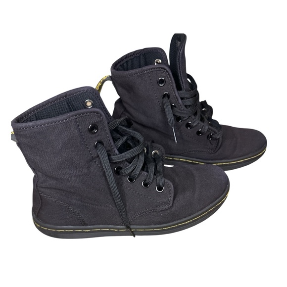 Dr. Martens Shoreditch Black Canvas Boots Women’s 6 (EU 37) Lightweight - Picture 1 of 6